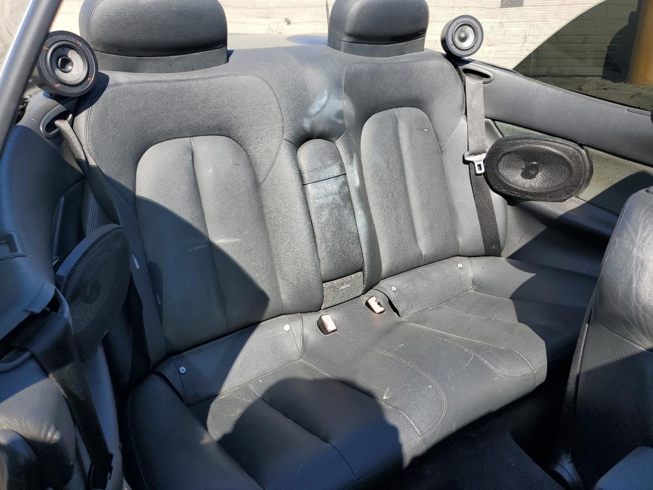 2001 Mercedes-Benz Clk 320 VIN: WDBLK65G11T061811 Lot: 63698765