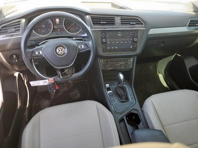  VOLKSWAGEN TIGUAN 2018 Silver