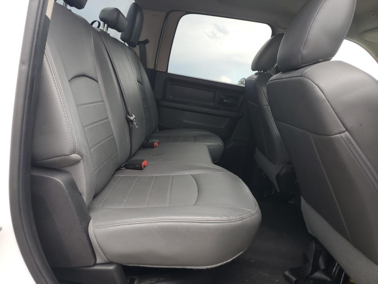 2019 Ram 1500 Classic Tradesman VIN: 1C6RR6KT8KS633481 Lot: 64276085