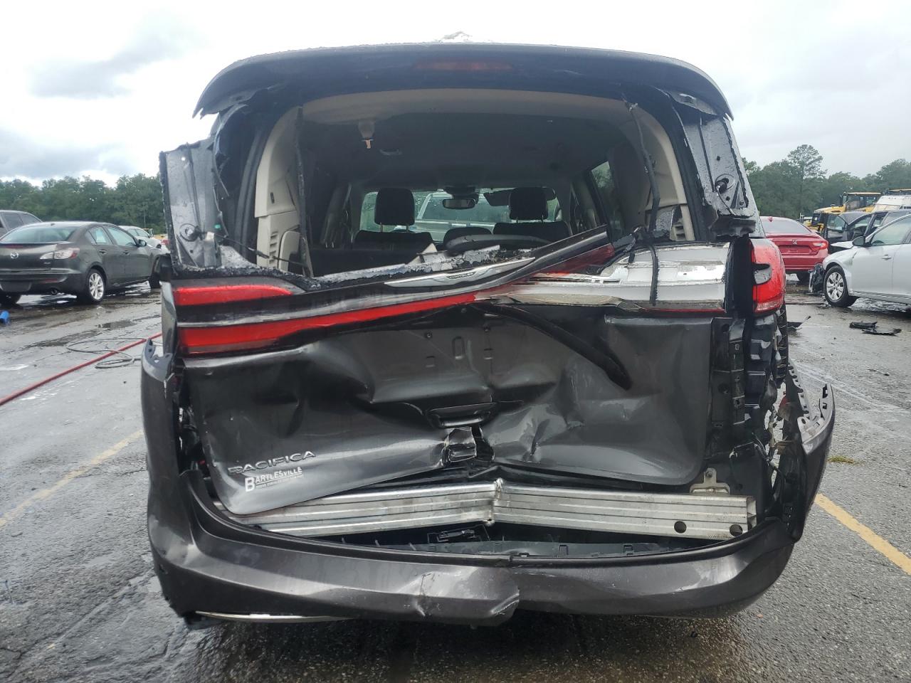 2022 Chrysler Pacifica Touring L VIN: 2C4RC1BG5NR178269 Lot: 65045705