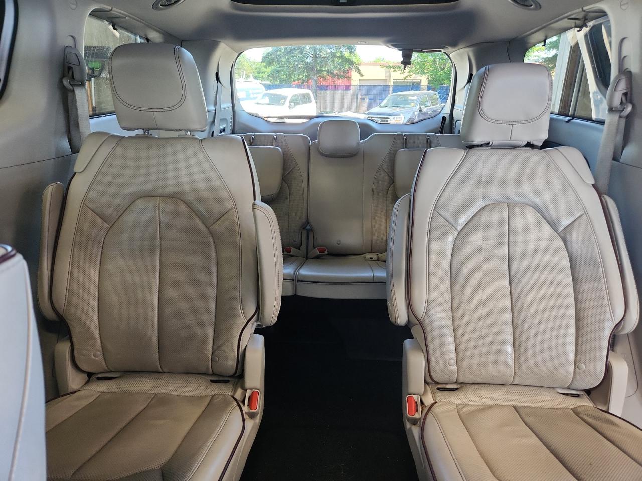 2018 Chrysler Pacifica Limited VIN: 2C4RC1GG0JR247355 Lot: 63254345