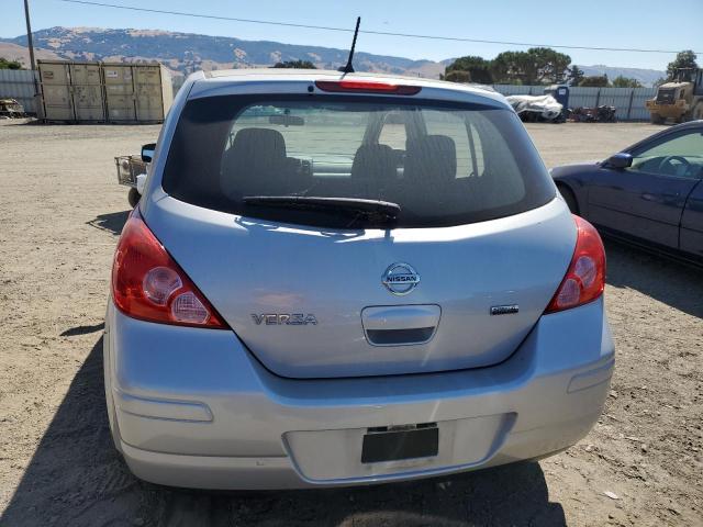  NISSAN VERSA 2012 Srebrny