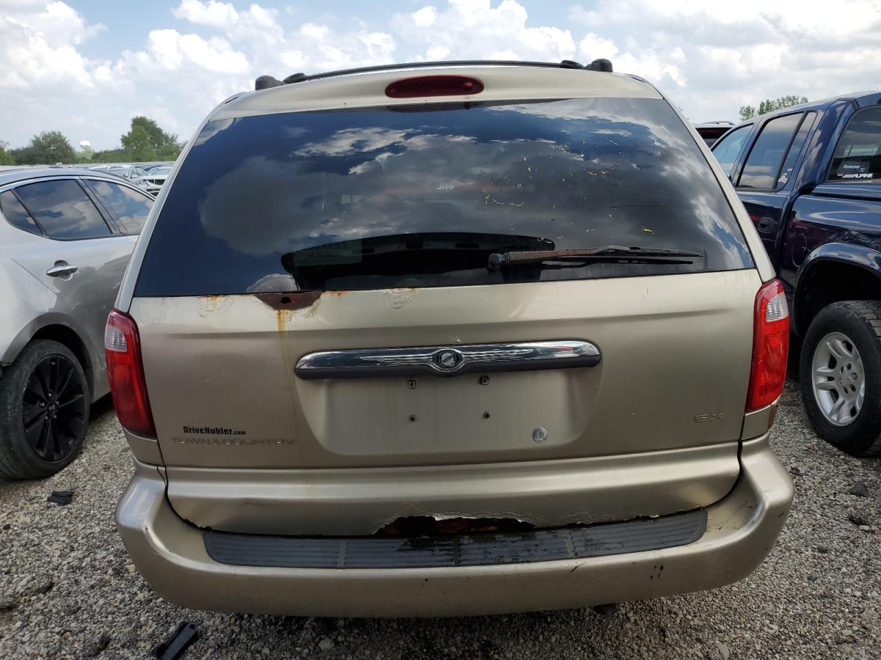 2C8GP74L72R518439 2002 Chrysler Town & Country Ex