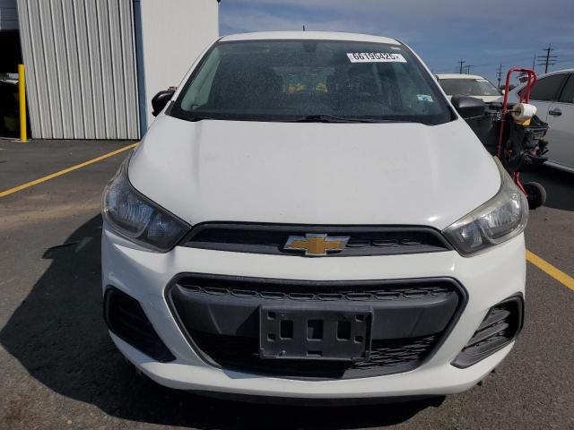 Hatchbacks CHEVROLET SPARK 2017 Biały