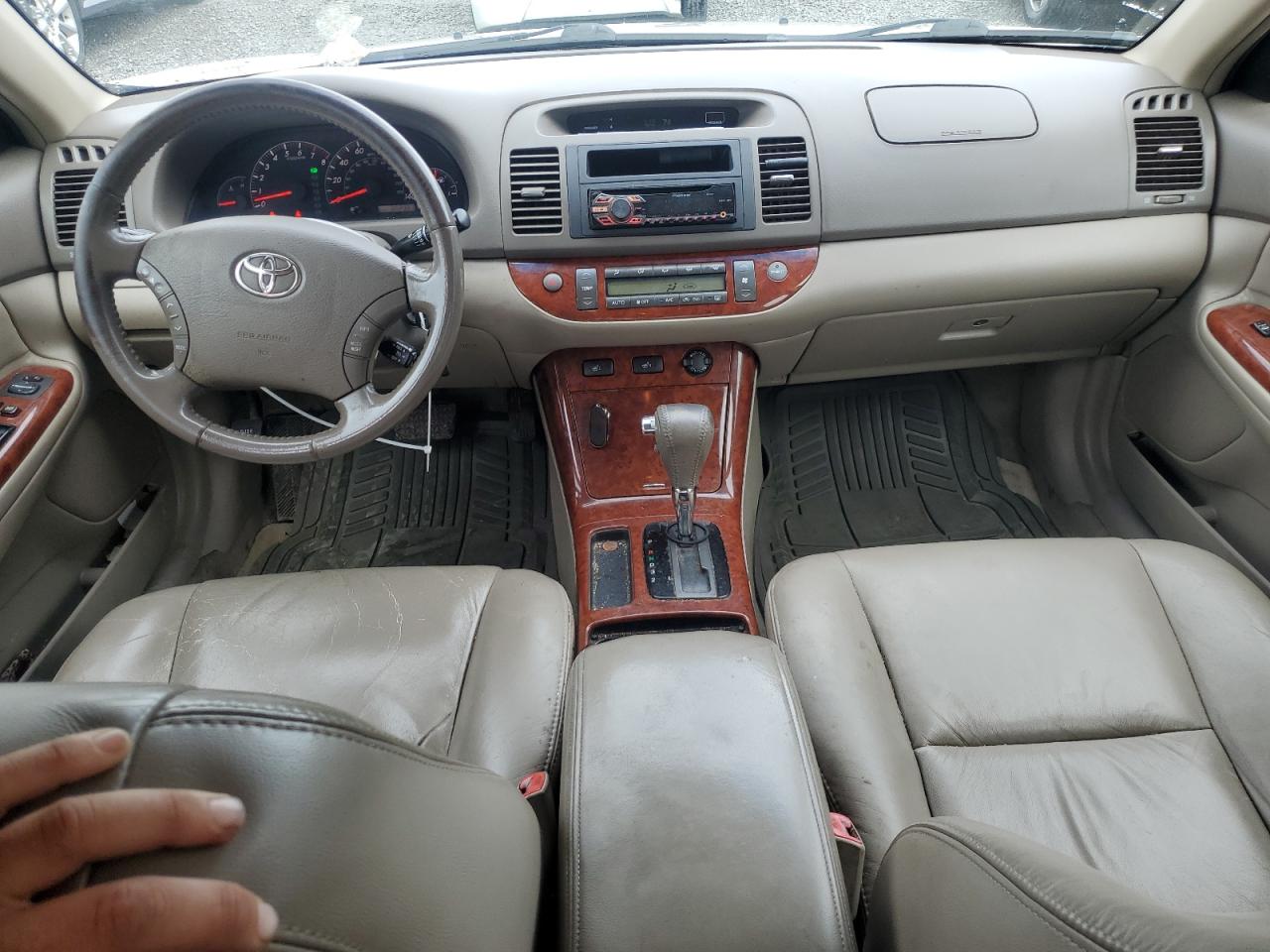 2005 Toyota Camry Le VIN: 4T1BF30K65U605839 Lot: 64030205