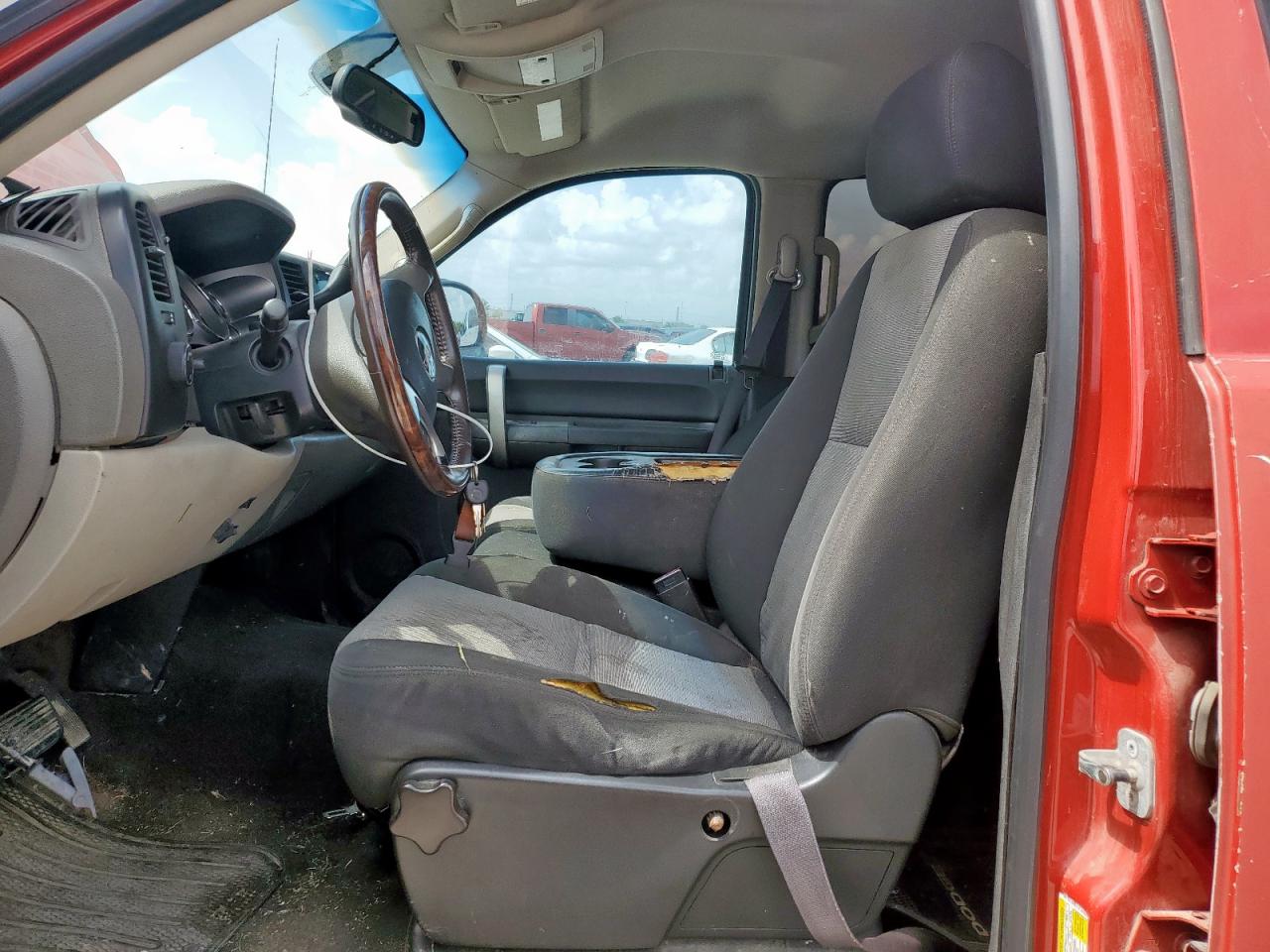 2008 GMC Sierra C1500 VIN: 2GTEC13C481181287 Lot: 63750495