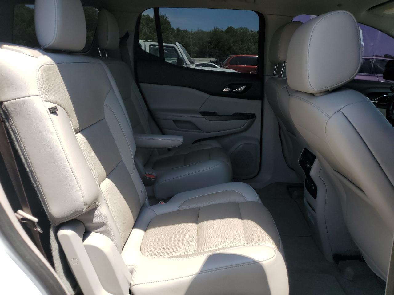 1gkknmlaxkz217080 1GKKNMLAXKZ217080 2019 GMC Acadia Slt-1