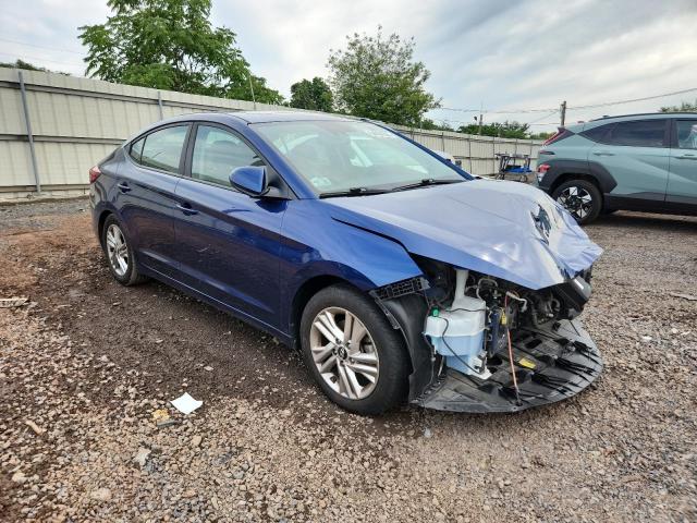  HYUNDAI ELANTRA 2019 Синий