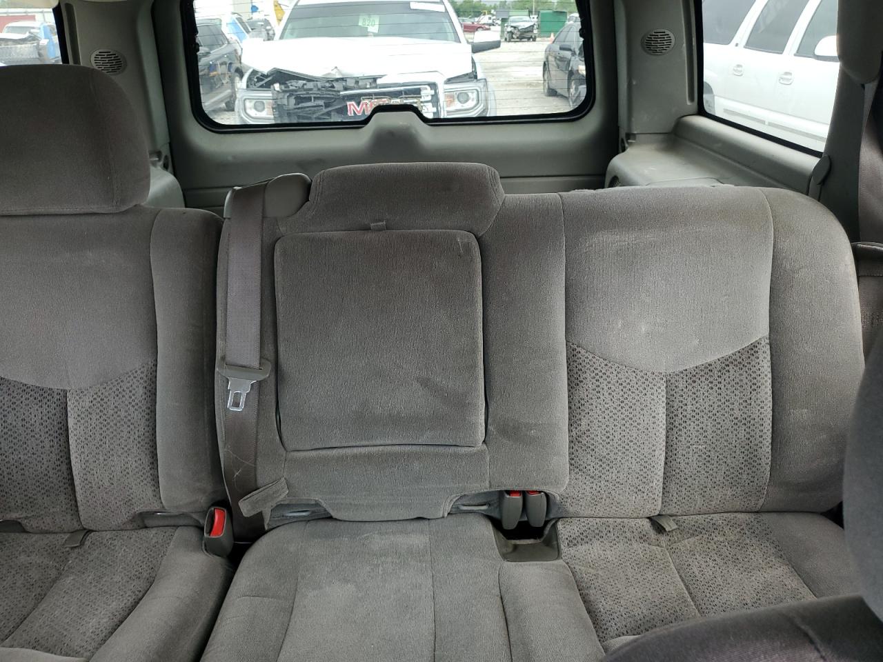 2004 Chevrolet Tahoe K1500 VIN: 1GNEK13V84J287687 Lot: 67053015