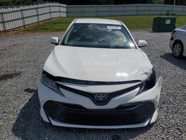  TOYOTA CAMRY 2019 Biały