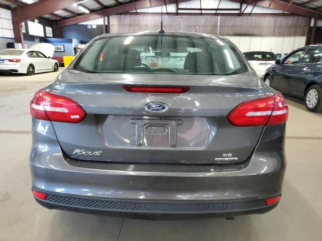 Sedans FORD FOCUS 2015 Szary