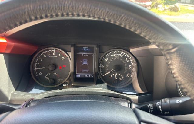 Pickups TOYOTA TACOMA 2017 Orange