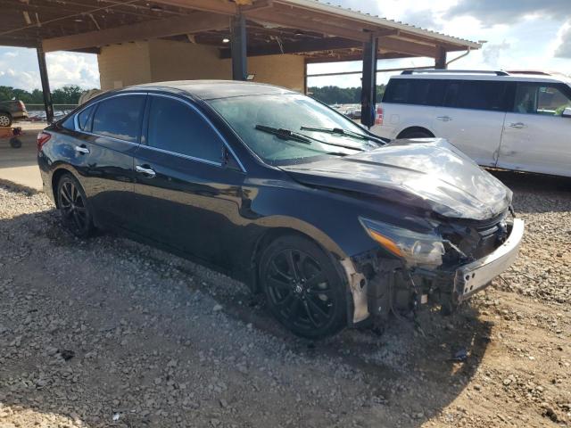  NISSAN ALTIMA 2017 Czarny
