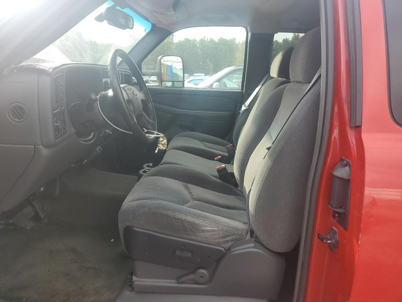 2004 Chevrolet Silverado K1500 VIN: 2GCEK19T741187279 Lot: 64841815