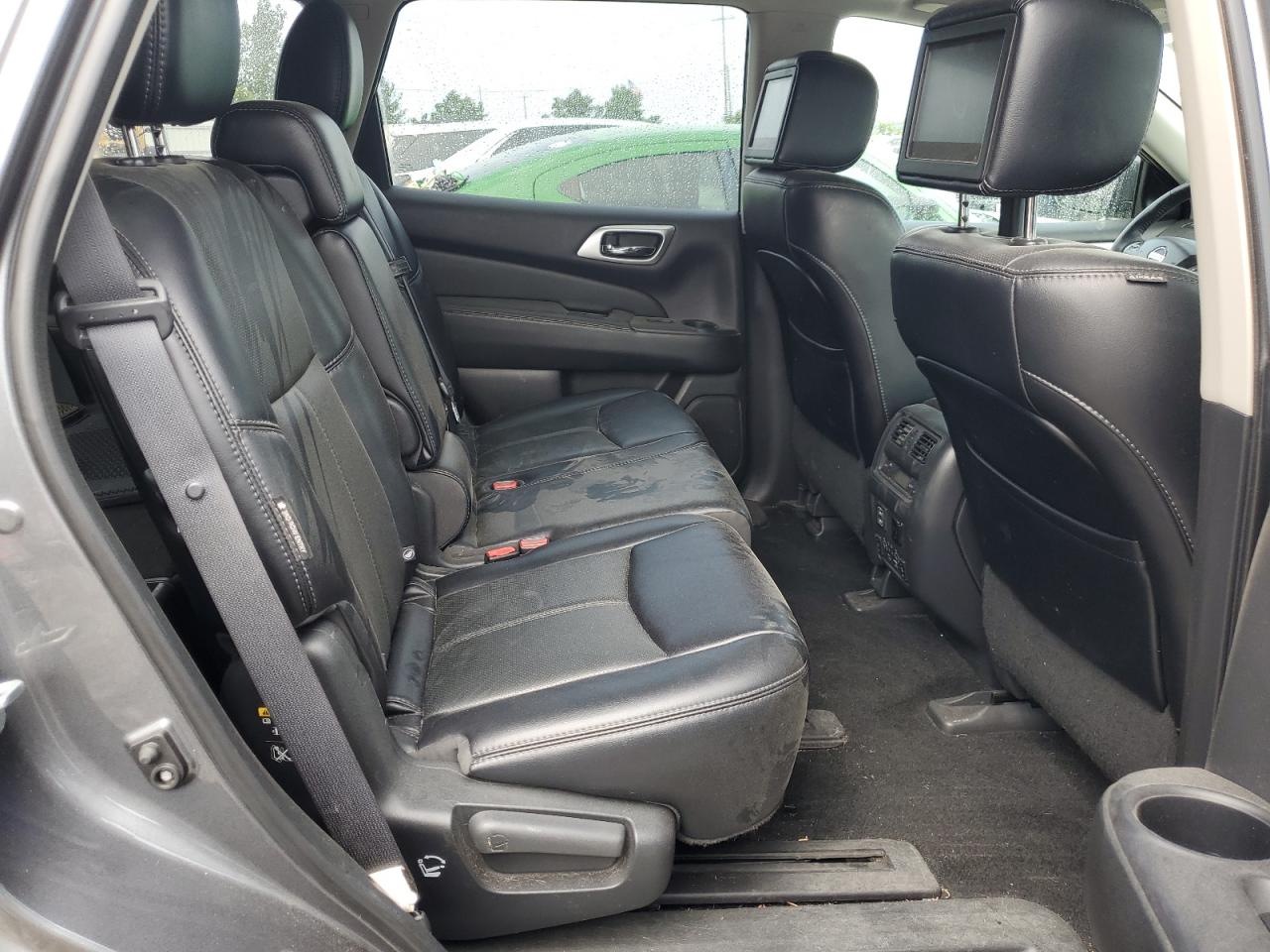 2018 Nissan Pathfinder S VIN: 5N1DR2MM9JC671890 Lot: 65687375