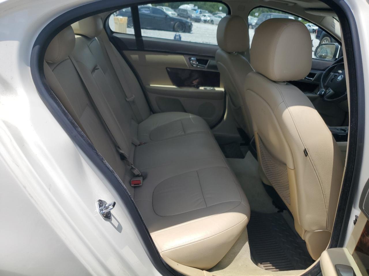 sajwa05b79hr05630 SAJWA05B79HR05630 2009 Jaguar Xf Luxury