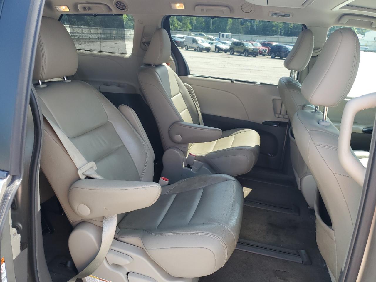 2015 Toyota Sienna Xle VIN: 5TDDK3DCXFS104244 Lot: 65391655