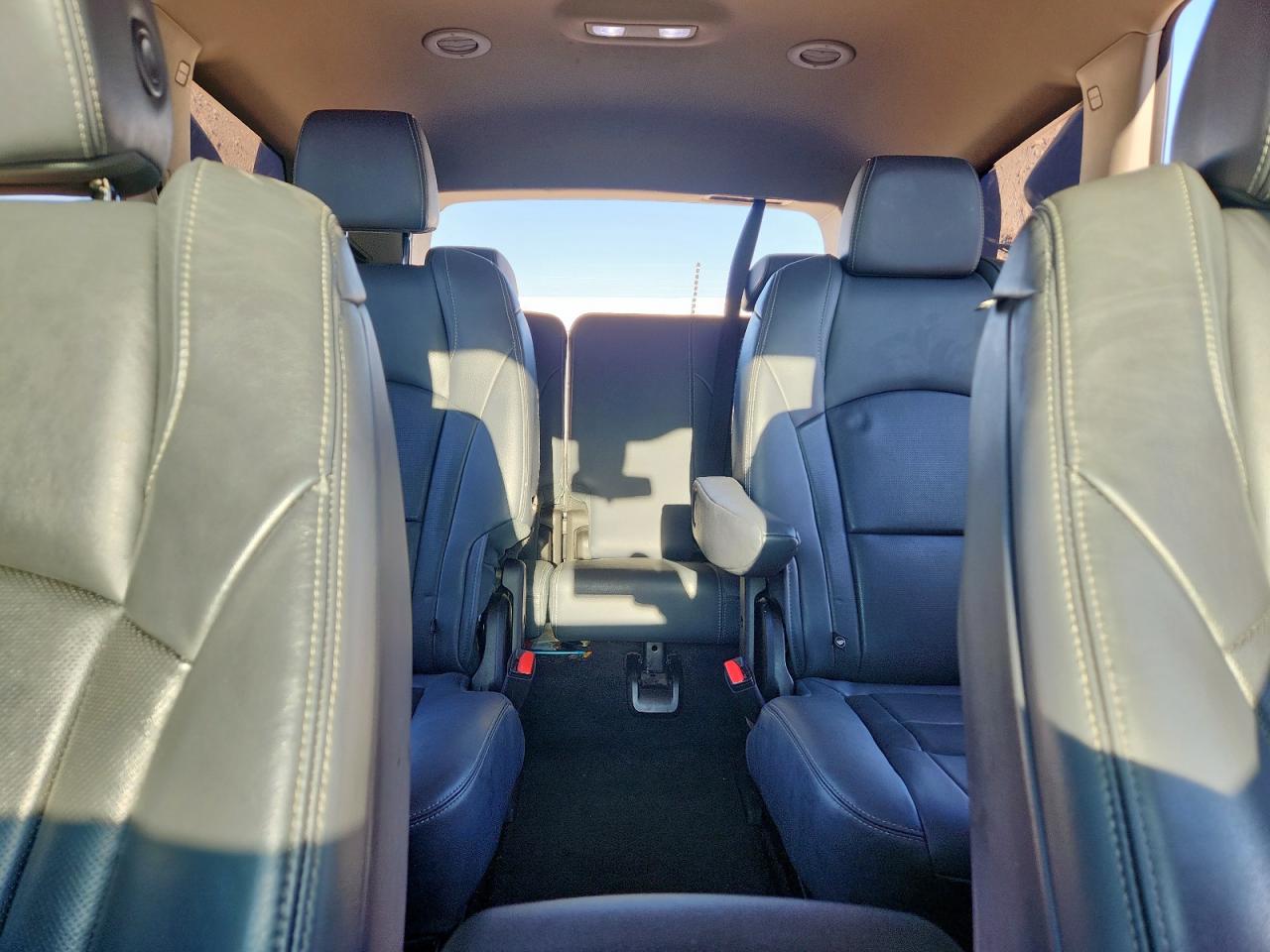 2019 Buick Enclave Essence VIN: 5GAERBKW2KJ207206 Lot: 63099575