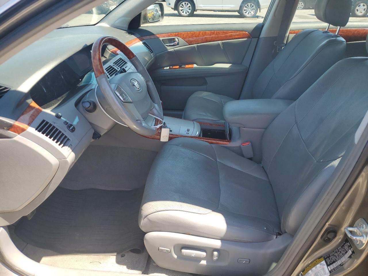 2005 Toyota Avalon Xl VIN: 4T1BK36B35U052442 Lot: 65134335