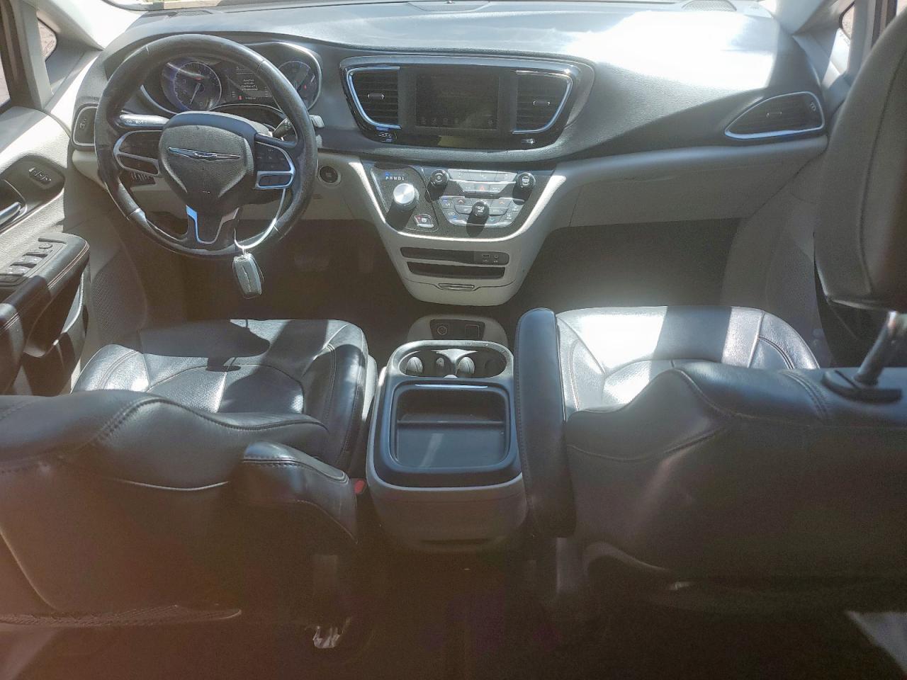 2020 Chrysler Pacifica Touring L VIN: 2C4RC1BG2LR280254 Lot: 66403795