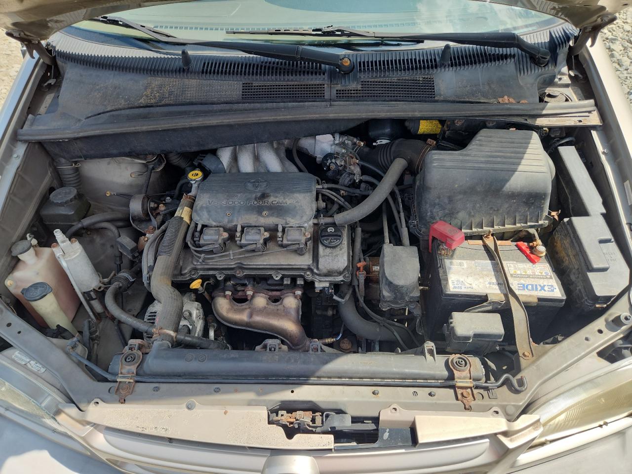 4t3zf19cxyu195038 4T3ZF19CXYU195038 2000 Toyota Sienna Ce