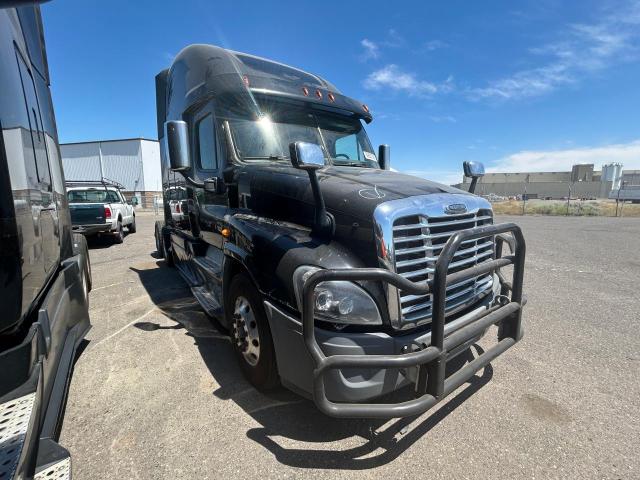 2017 Freightliner Cascadia 125 Semi Truck