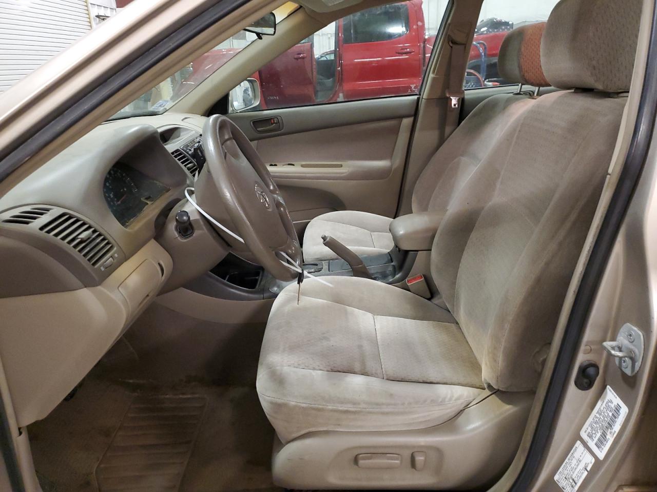 2003 Toyota Camry Le VIN: 4T1BE32KX3U643748 Lot: 63941675