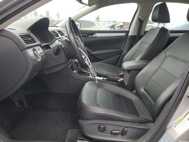  VOLKSWAGEN PASSAT 2013 Srebrny