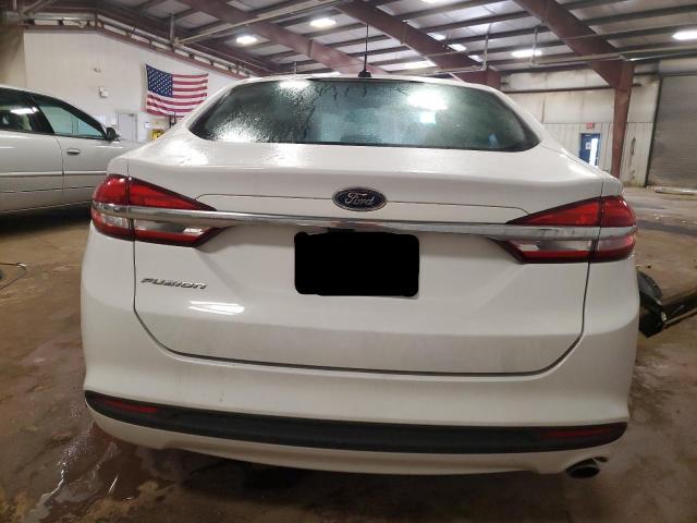  FORD FUSION 2017 Белы