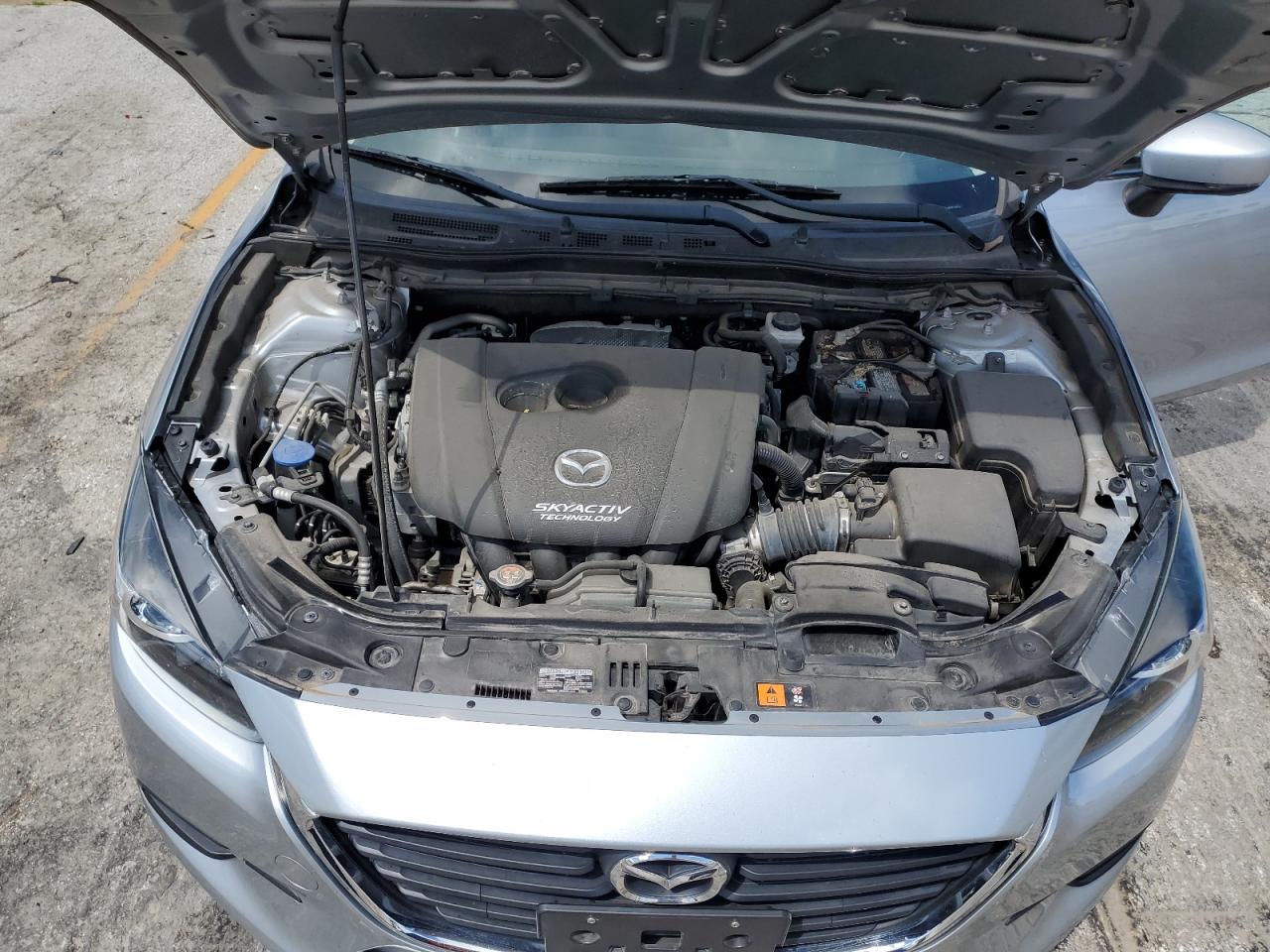 2018 Mazda 3 Touring VIN: 3MZBN1V33JM181965 Lot: 63872415