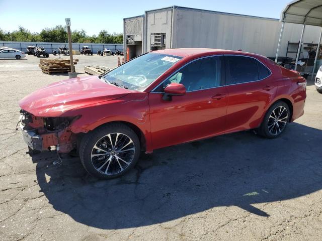  TOYOTA CAMRY 2020 Czerwony