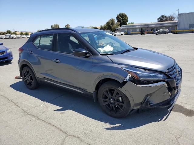  NISSAN KICKS 2021 Gray