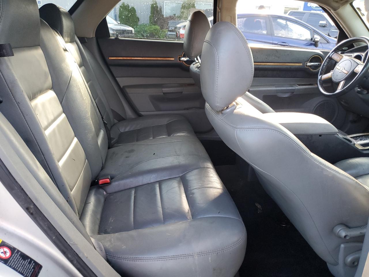 2005 Dodge Magnum Sxt VIN: 2D8FV48V15H560987 Lot: 64271215