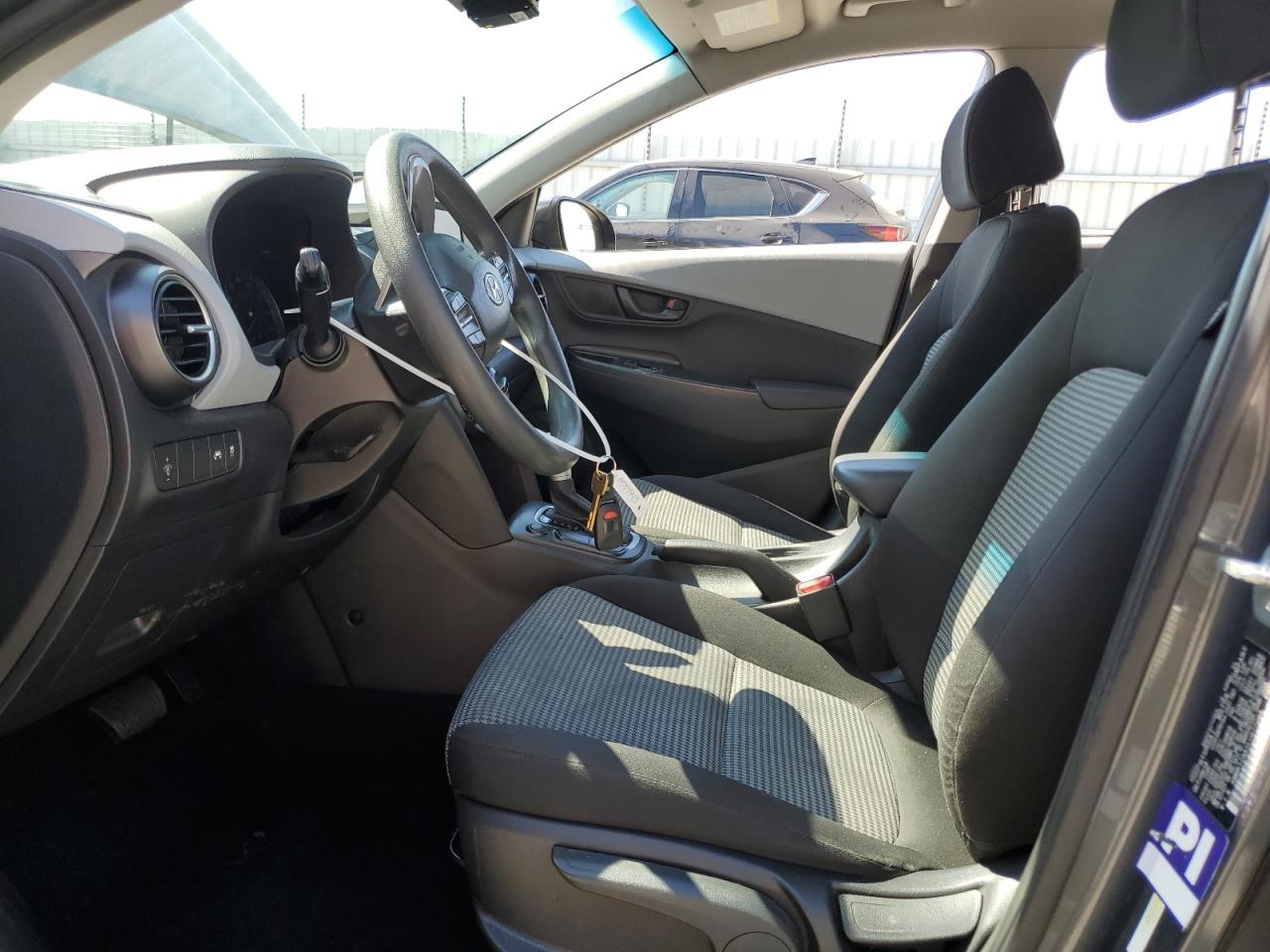 2020 Hyundai Kona Se VIN: KM8K12AA1LU477201 Lot: 64794445