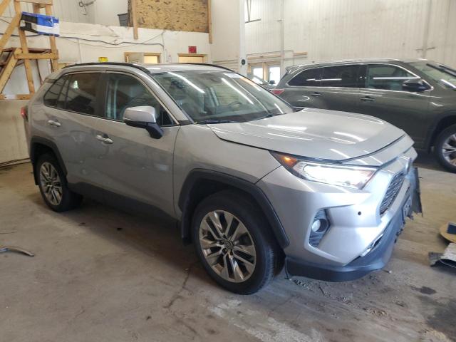  TOYOTA RAV4 2019 Srebrny