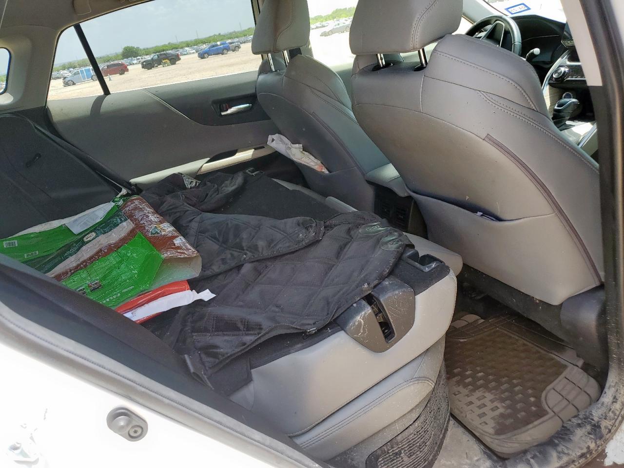 2021 Toyota Venza Le VIN: JTEAAAAH6MJ039439 Lot: 64239655