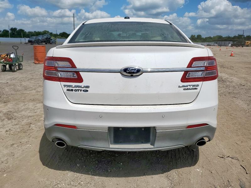 Sedans FORD TAURUS 2013 Biały