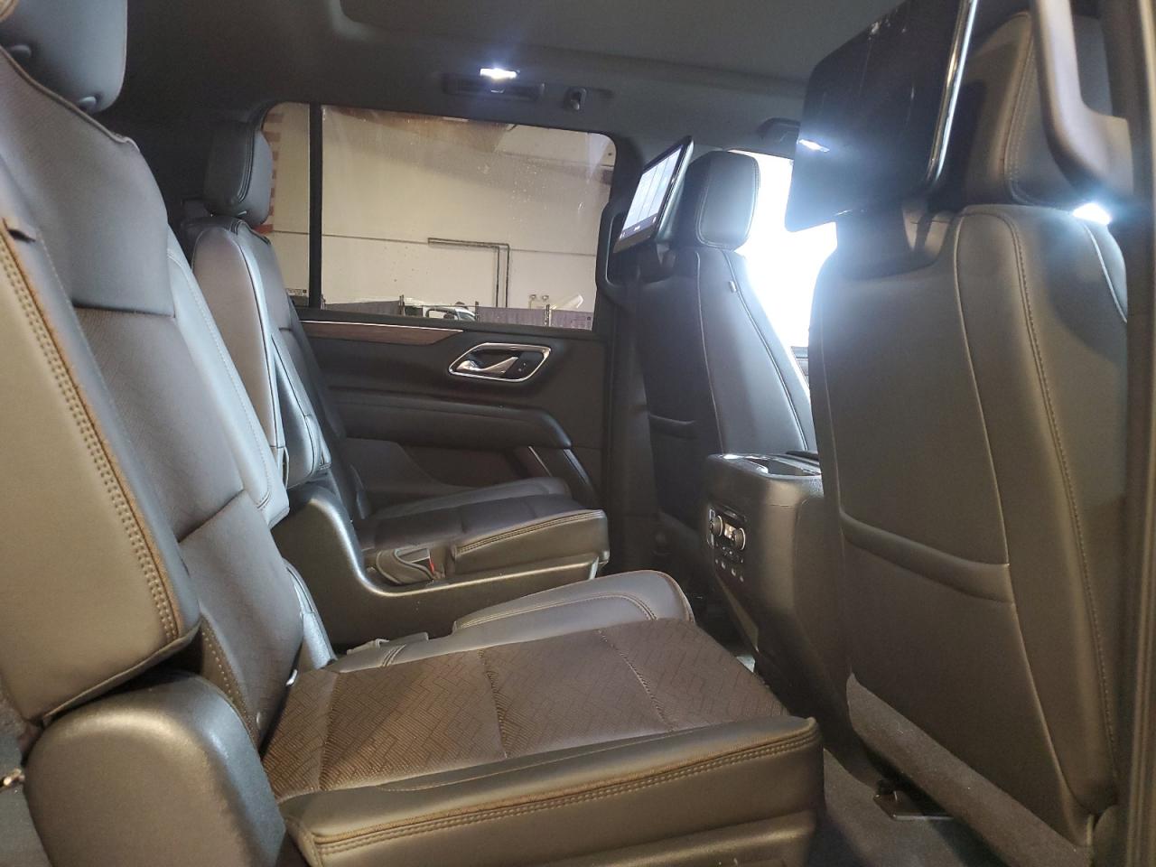 2021 Chevrolet Suburban K1500 High Country VIN: 1GNSKGKL3MR133976 Lot: 63574075