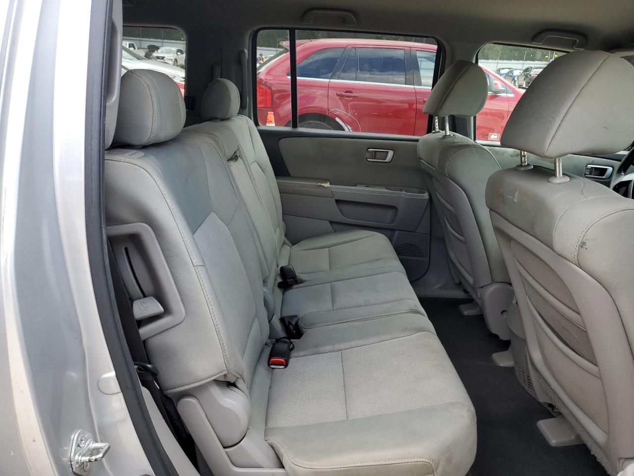 2010 Honda Pilot Lx VIN: 5FNYF3H24AB007366 Lot: 65041855