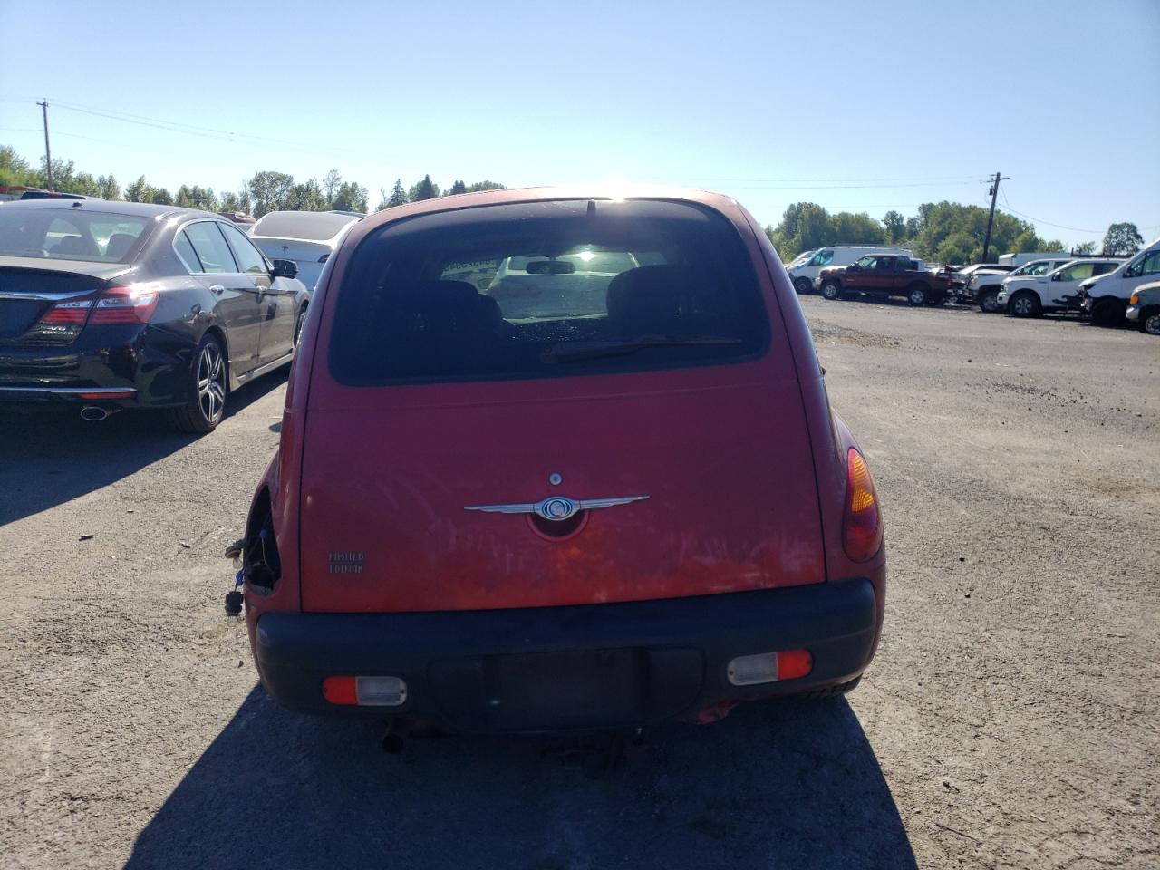 2002 Chrysler Pt Cruiser Limited VIN: 3C8FY68B82T305519 Lot: 64523945