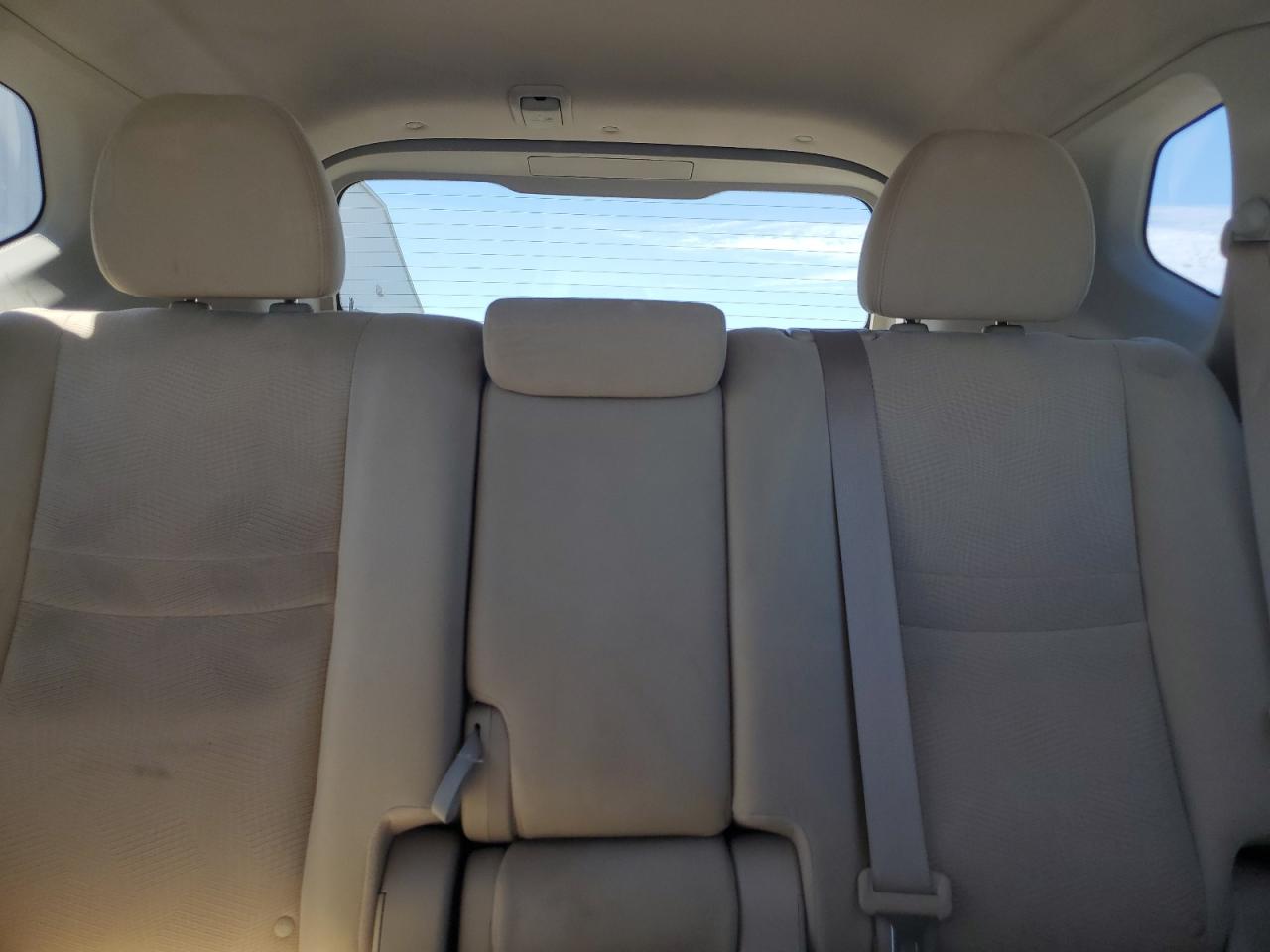 2015 Nissan Rogue S VIN: KNMAT2MV9FP501188 Lot: 65288025