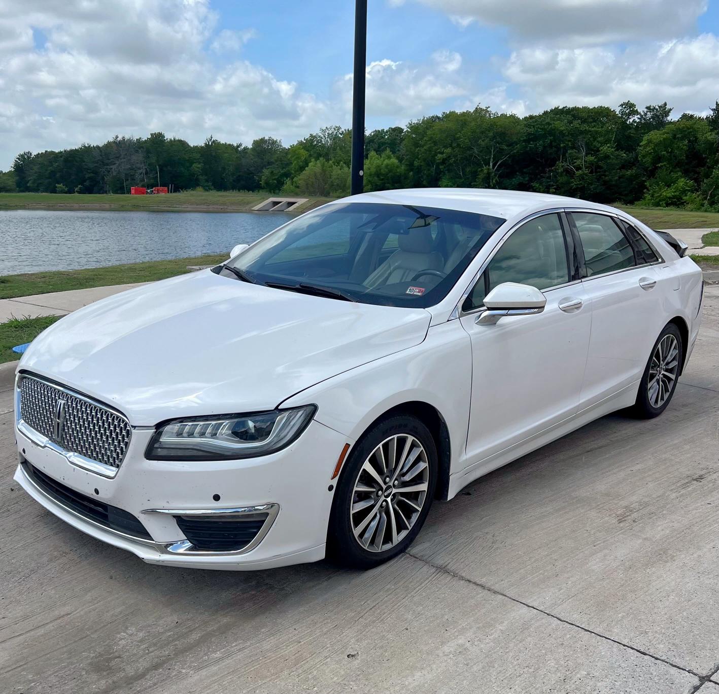  LINCOLN MKZ 2019 Biały