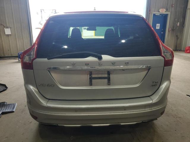 Parquets VOLVO XC60 2015 Srebrny