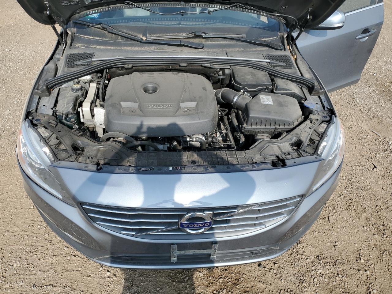 yv140mek1g1305198 YV140MEK1G1305198 2016 Volvo V60 T5 Premier