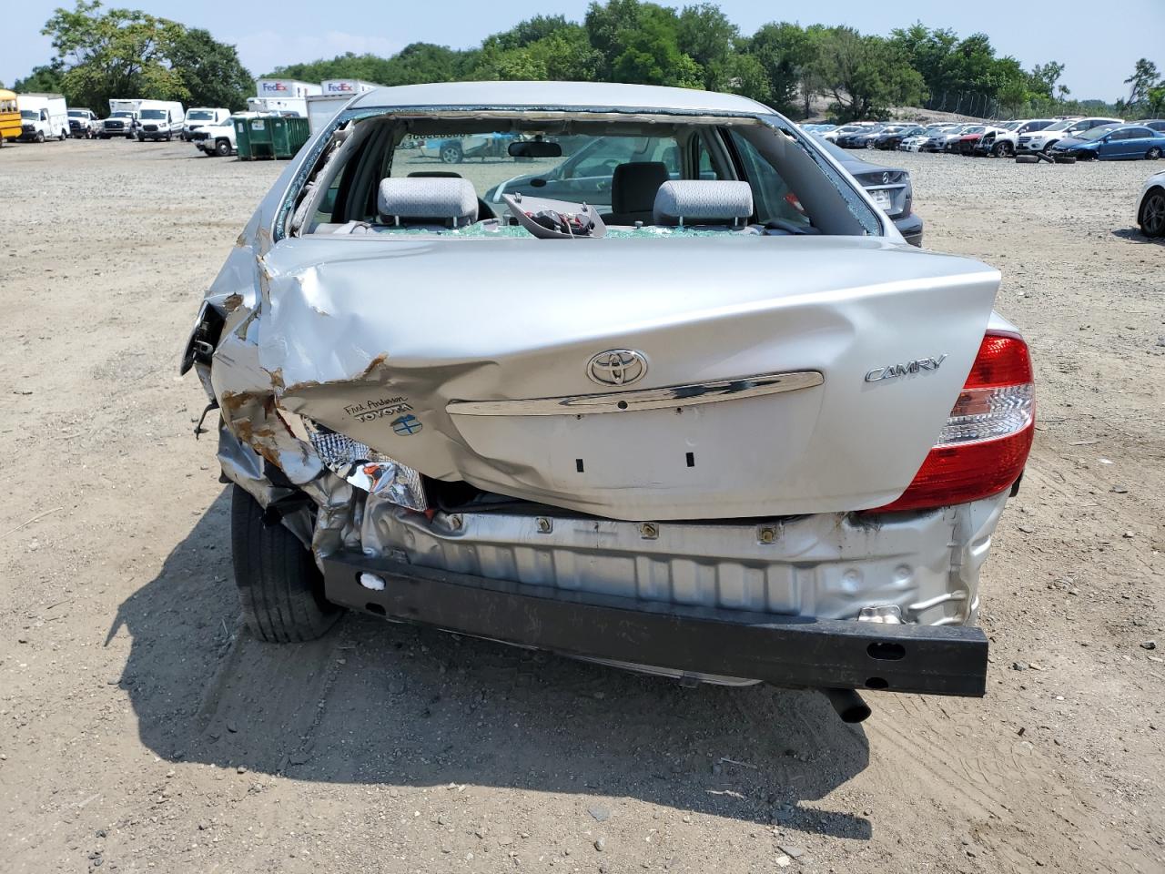 2004 Toyota Camry Le VIN: 4T1BE32K24U939915 Lot: 65809935