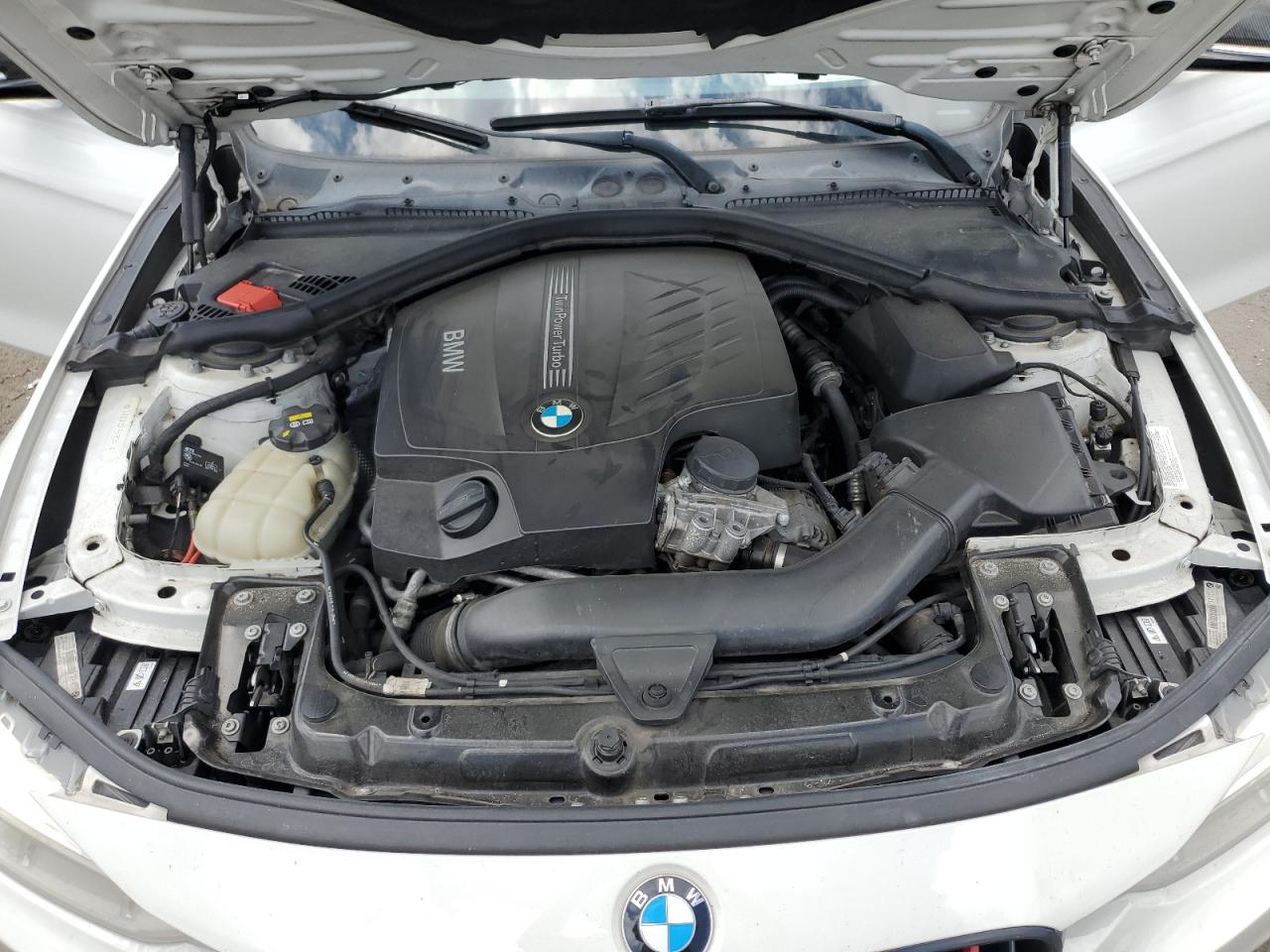 2015 BMW 335 Xi VIN: WBA3B9C51FP982847 Lot: 63790055