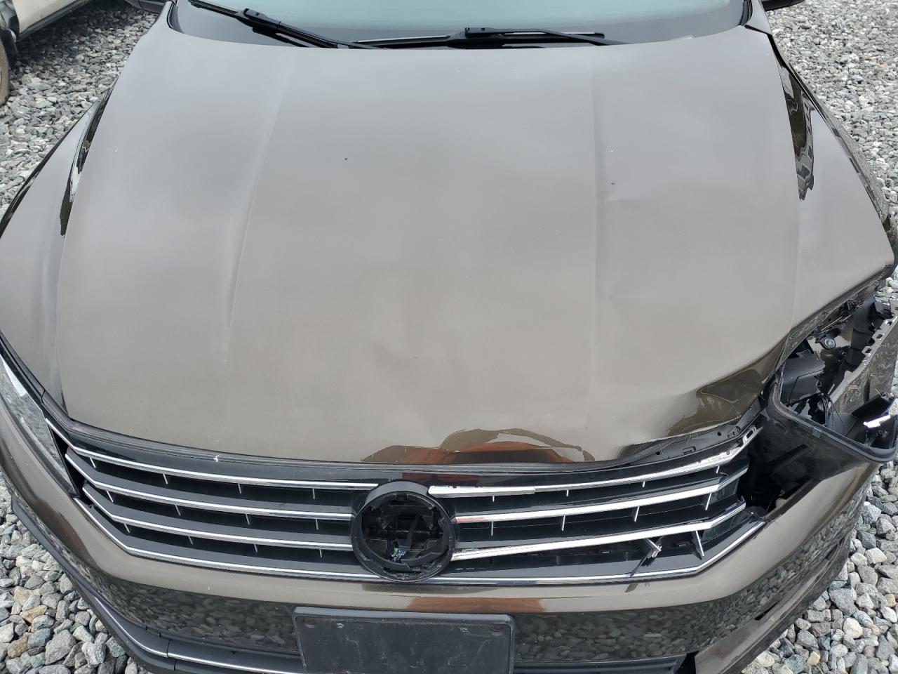 2019 Volkswagen Passat Wolfsburg VIN: 1VWLA7A35KC011909 Lot: 64225875