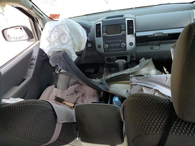  NISSAN FRONTIER 2017 Srebrny