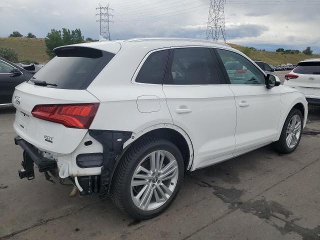  AUDI Q5 2018 Белы