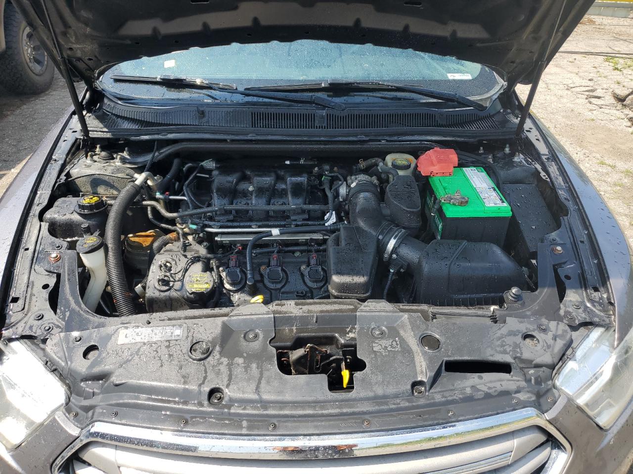 2014 Ford Taurus Sel VIN: 1FAHP2E85EG102049 Lot: 64037275